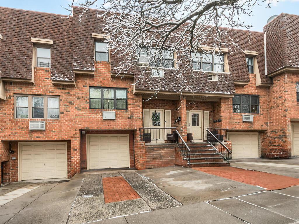 A cozy townhouse in a suburban neighborhood